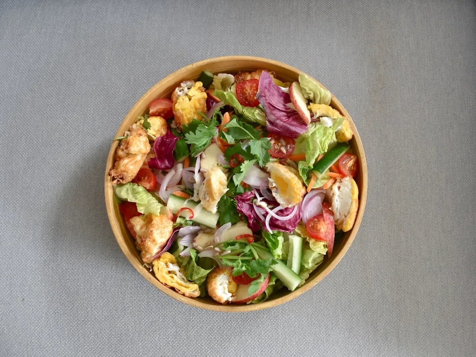 Çıtır Tavuklu Salata